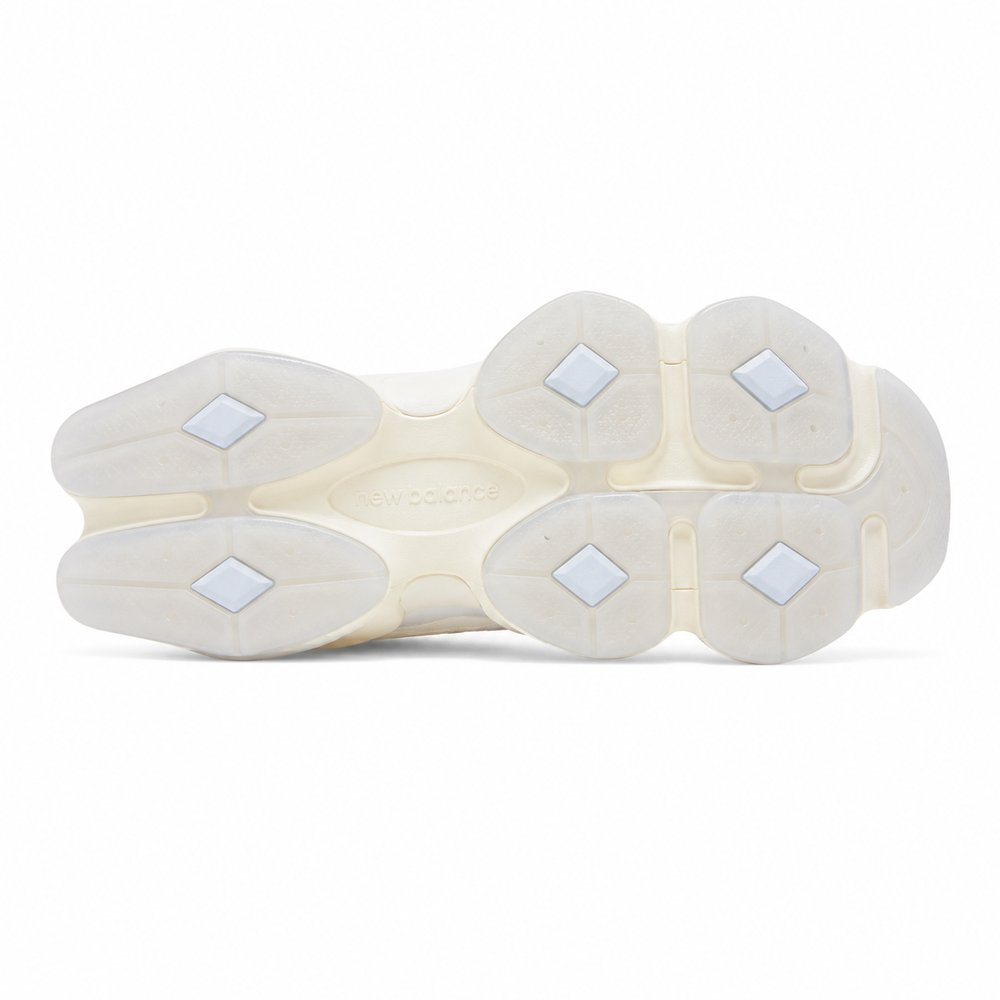 New Balance 9060 Feminino — Cream/Baby Blue/Lavender/Silver